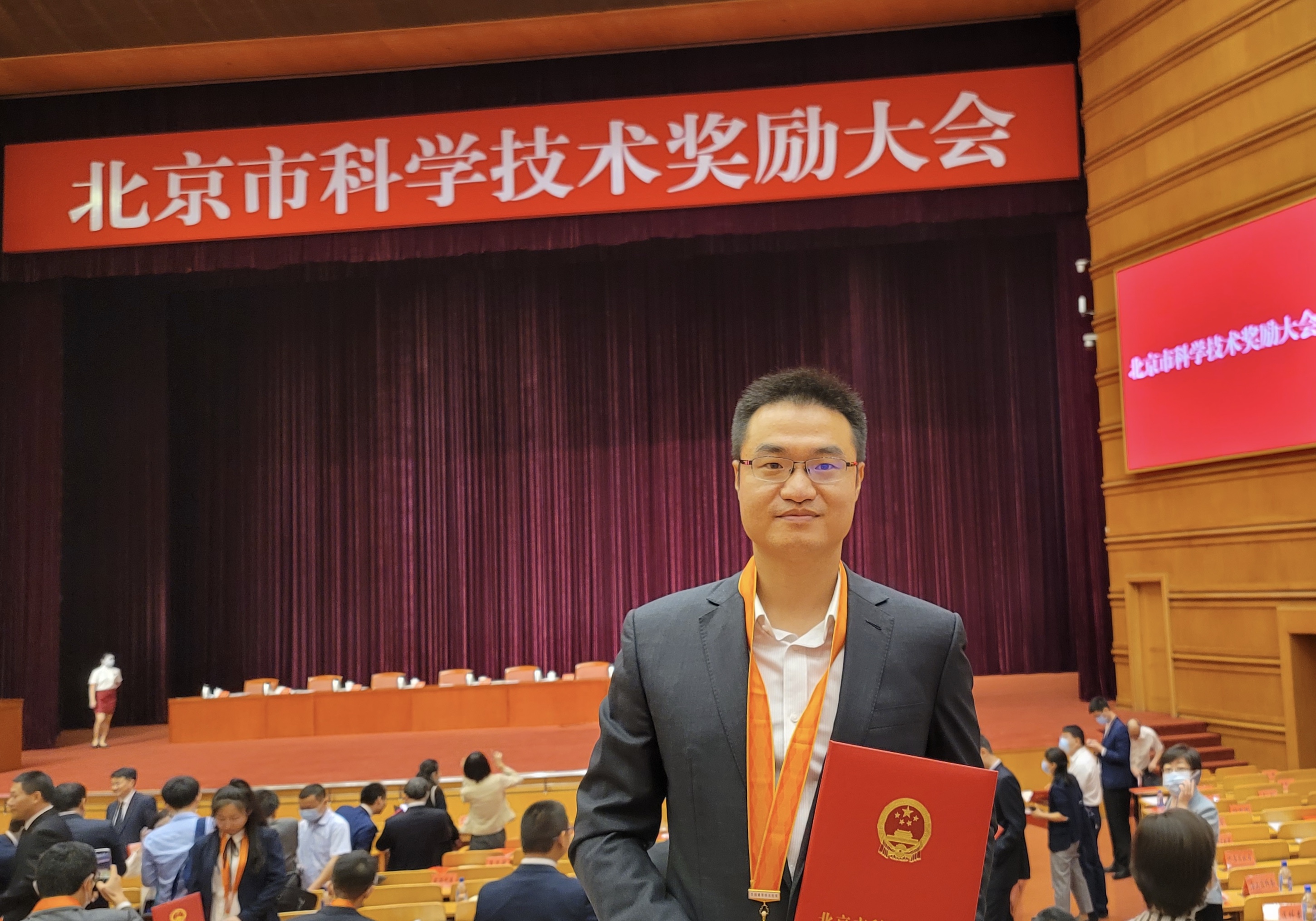 6t����(6TSPORTS)�����Źɷݹ�˾